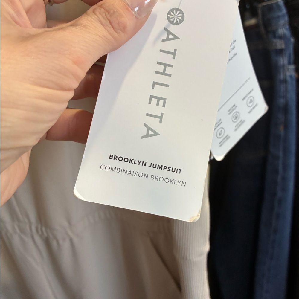 Athleta Brooklyn Utility Jumpsuit in a tan/cream color size 10 NWT - Picture 6 of 6